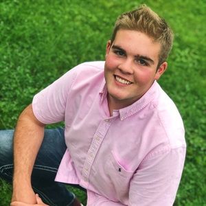 Meet your Posher, Devin